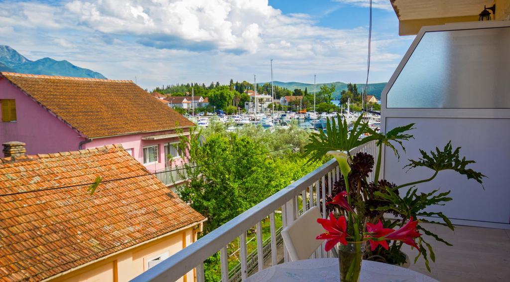 Pakovo Apartments Andrija Τίβατ Εξωτερικό φωτογραφία